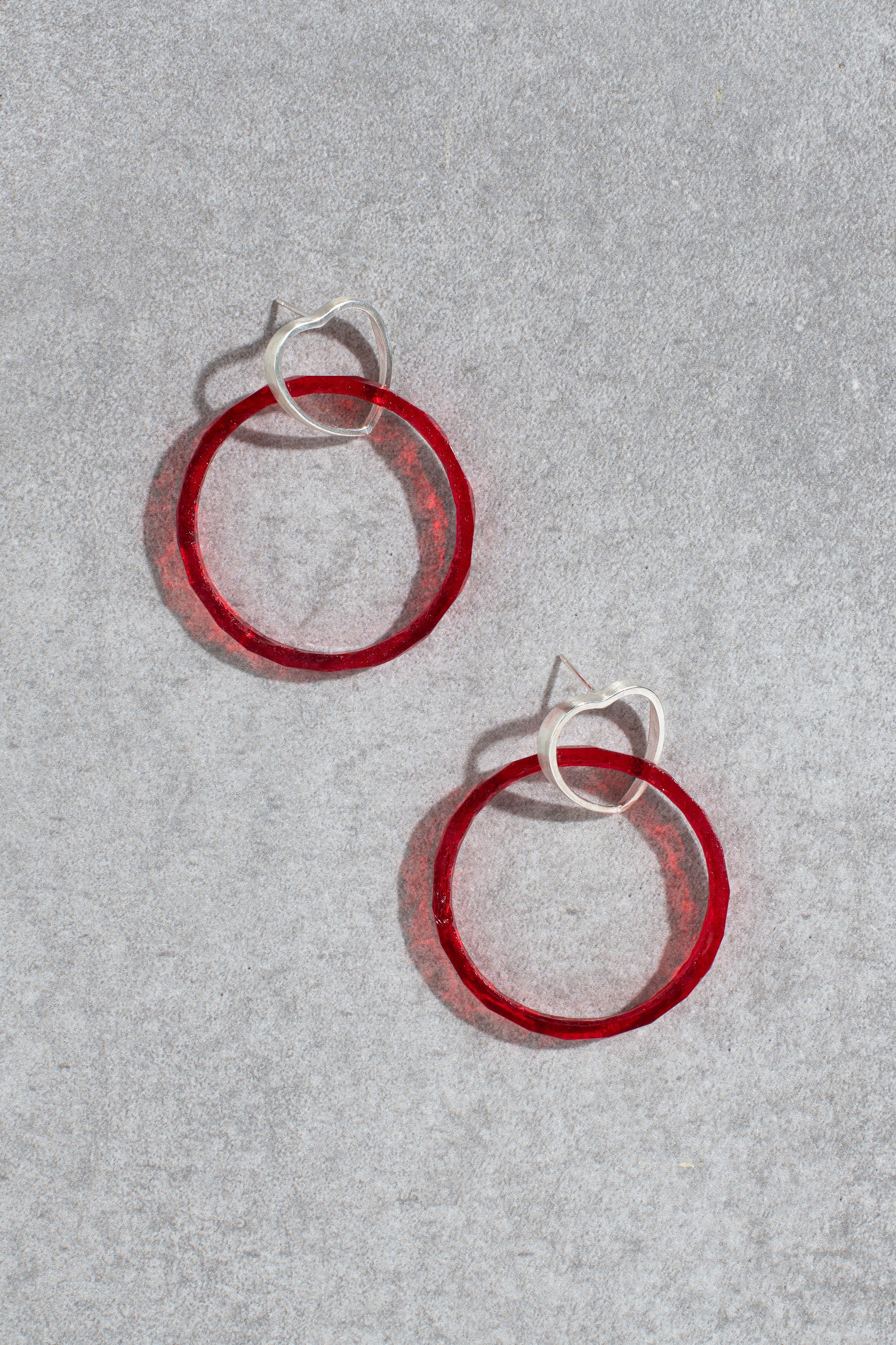 Heart earrings - red