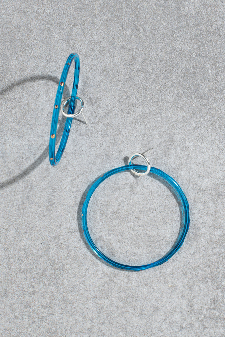 Amy earrings - blue with gold spots