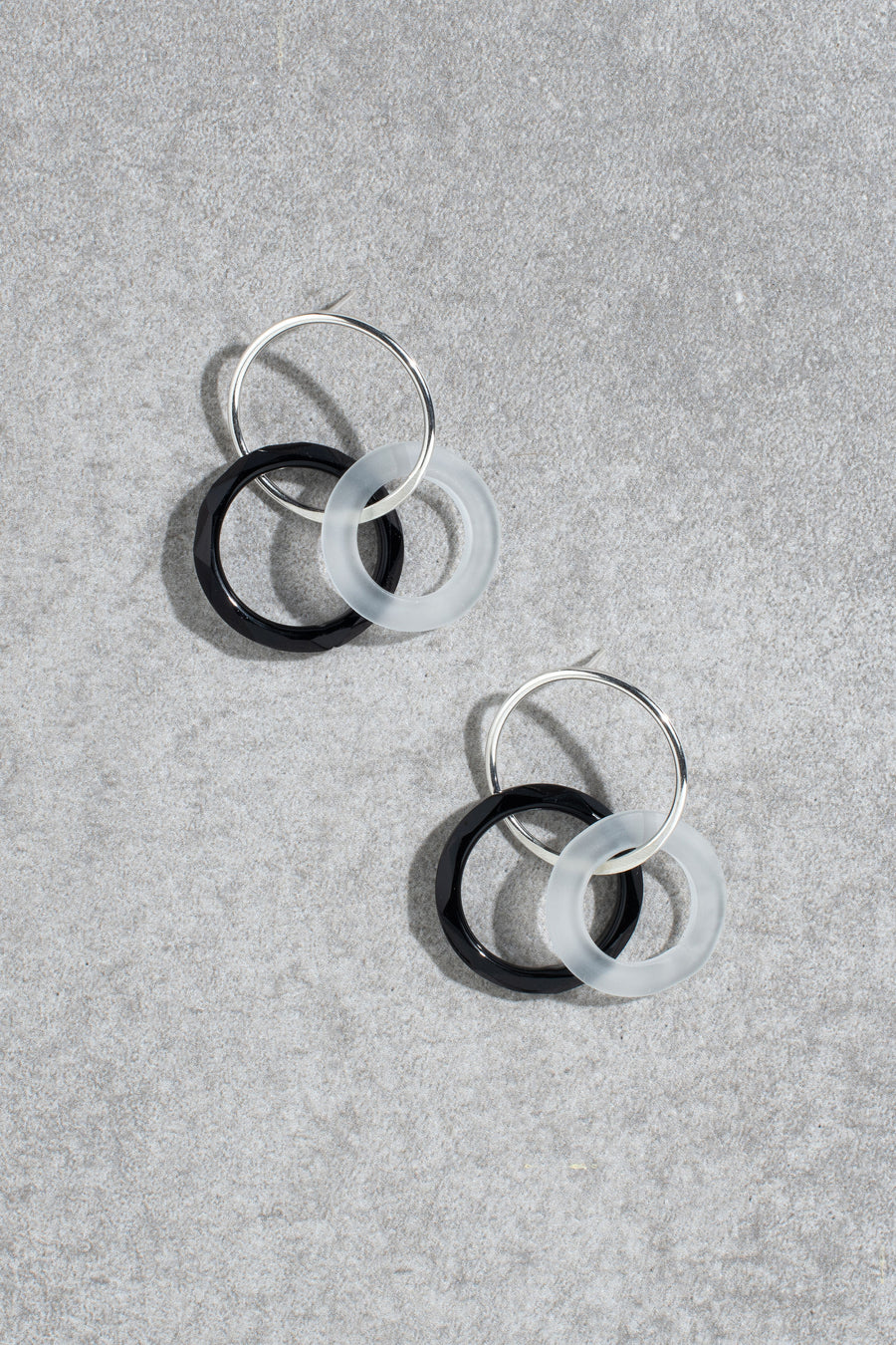 Belinda earrings - black & frosty clear