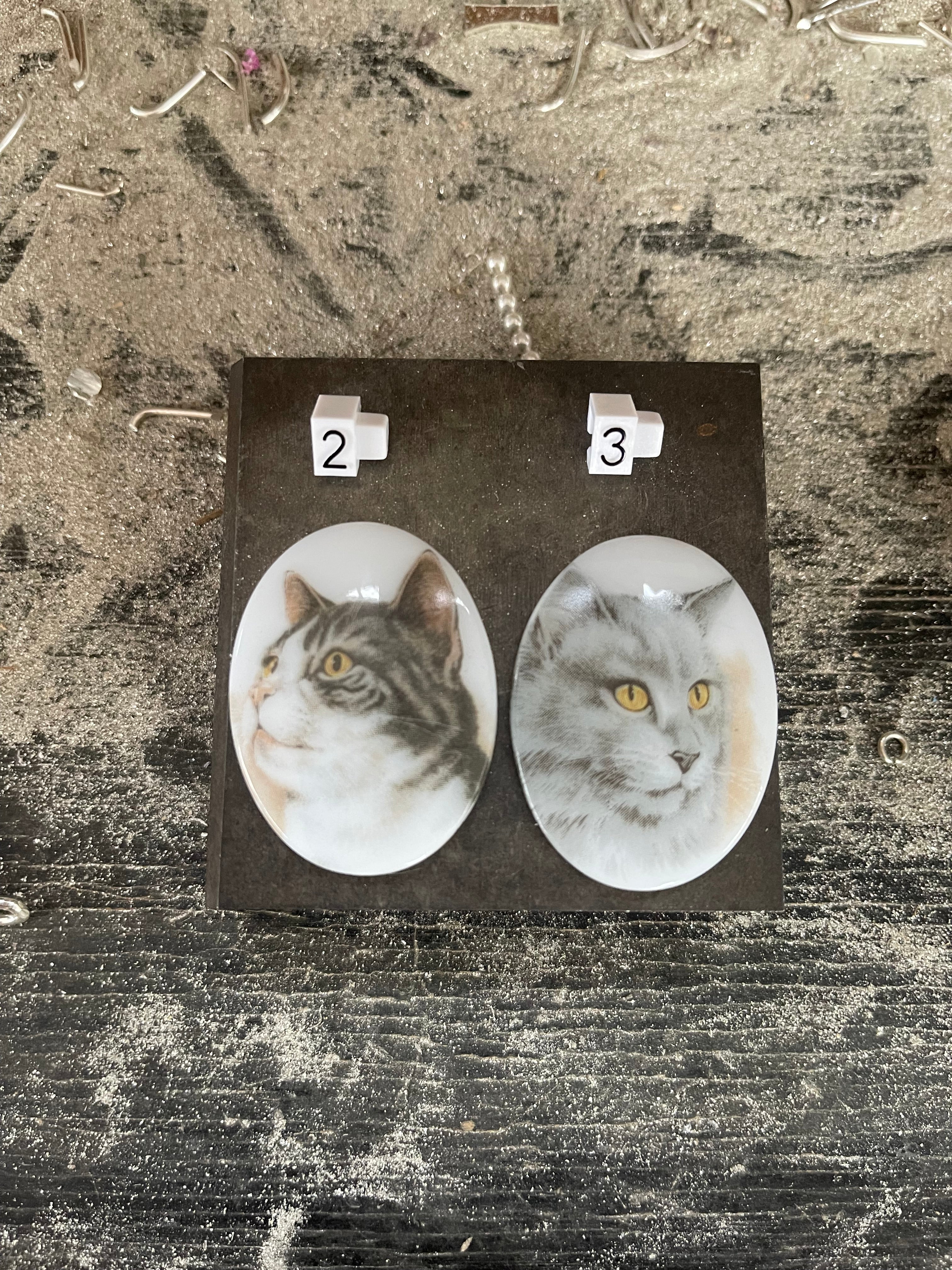 MENAGERIE // 8 - cat pendant